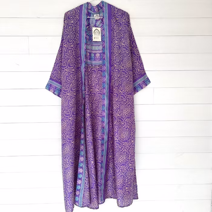Kimono Uma återvunnen sari Nr 174