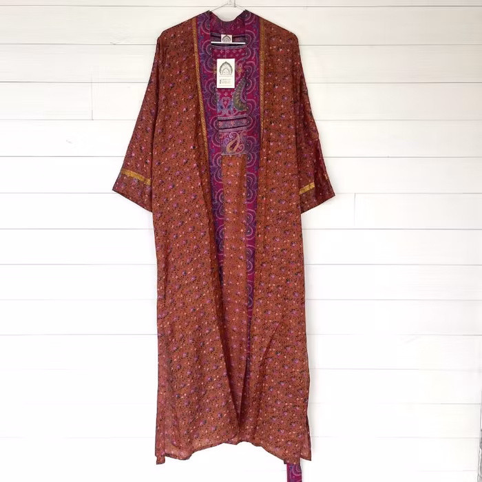 Kimono Uma återvunnen sari Nr 181