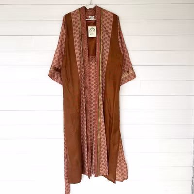 Kimono Uma återvunnen sari Nr 182