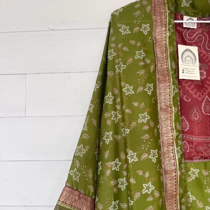 Kimono Uma återvunnen sari Nr 184