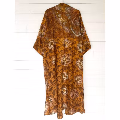 Kimono Uma återvunnen sari Nr 190 Kimono Uma återvunnen sari Nr 190