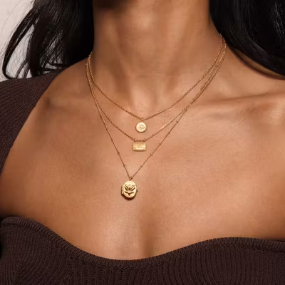 Halsband Emerging Potential Lotus Gold - Satya Halsband Emerging Potential Lotus Gold - Satya