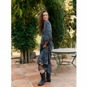 Klänning Midnight Lilly Print Long Sleeve Carmen Maxi - Jaase Klänning Midnight Lilly Print Long Sleeve Carmen Maxi - Jaase