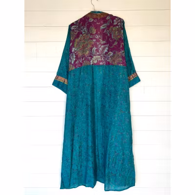 Kimono Uma återvunnen sari Nr 200 - Withegerqvist Kimono Uma återvunnen sari Nr 200 - Withegerqvist