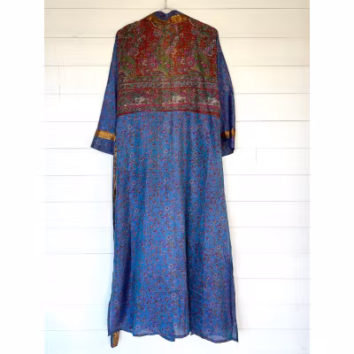 Kimono Uma återvunnen sari Nr 203 - Withegerqvist Kimono Uma återvunnen sari Nr 203 - Withegerqvist