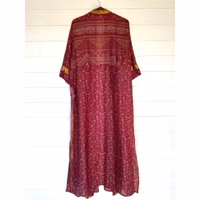 Kimono Uma återvunnen sari Nr 205 - Withegerqvist Kimono Uma återvunnen sari Nr 205 - Withegerqvist