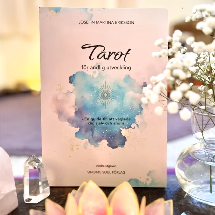 Bok Tarot för andlig utveckling - Josefin Martina Eriksson