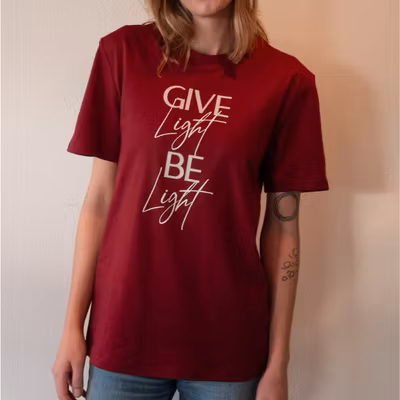 T-shirt "Give Light, Be Light" Burgundy - Soul Factory