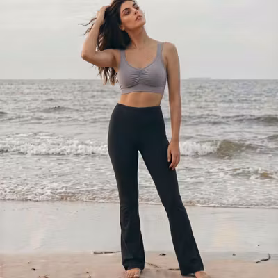 Yogaleggings Flares ''Black'' - Soul Factory