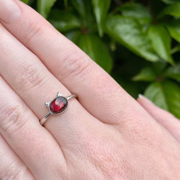 Granat "Katt" Ring (ställbar)