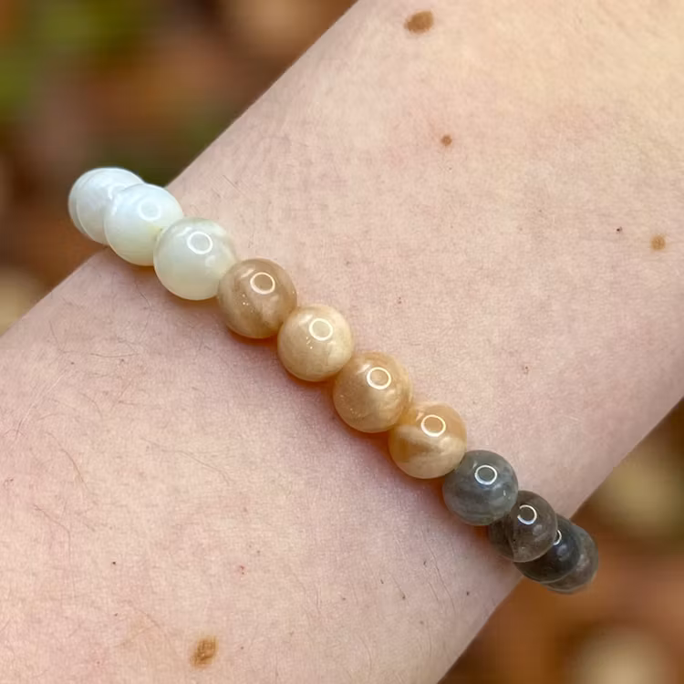 Månsten 3 sorter 6mm pärlor Armband