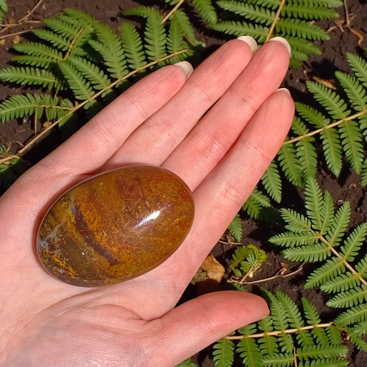 Jaspis Brecci Röd Handsten L