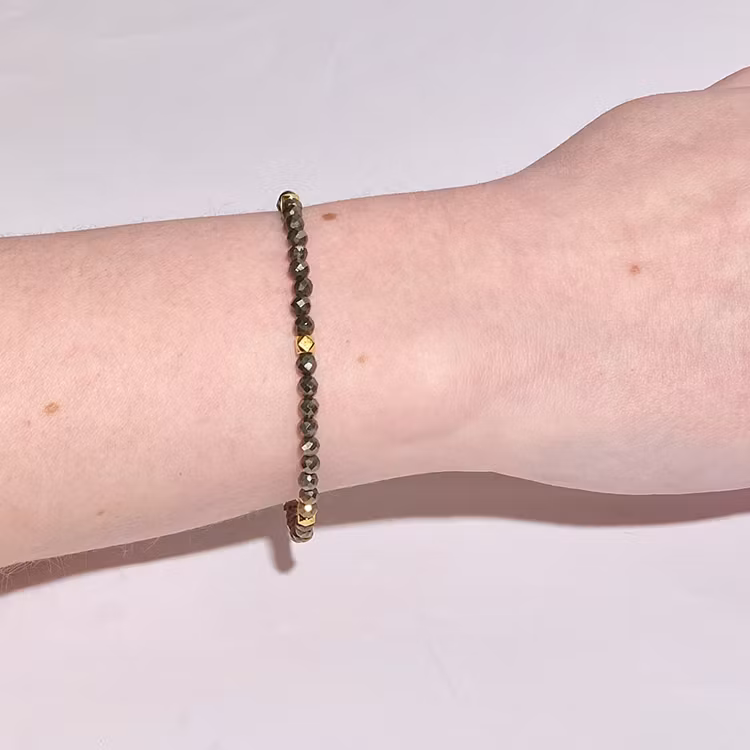 Pyrit (Fasetterad) 4mm pärlor Armband