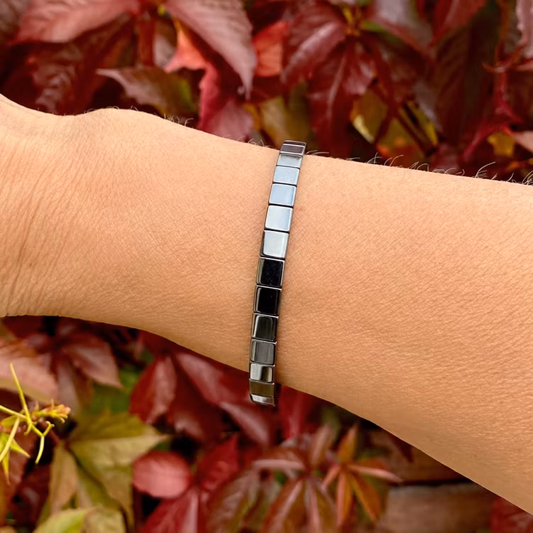Hematit "Plattor" Armband 6mm pärlor