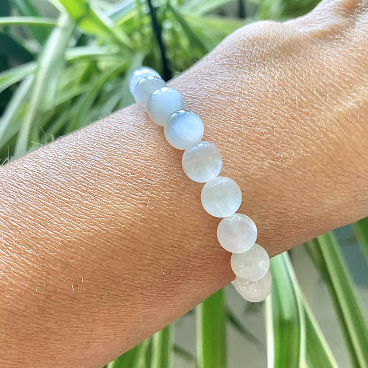 Selenit 8mm pärlor Armband
