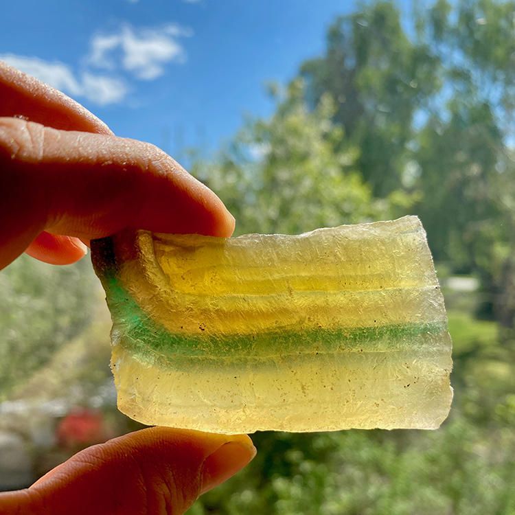 Fluorit Regnbågs Råsten 250gr