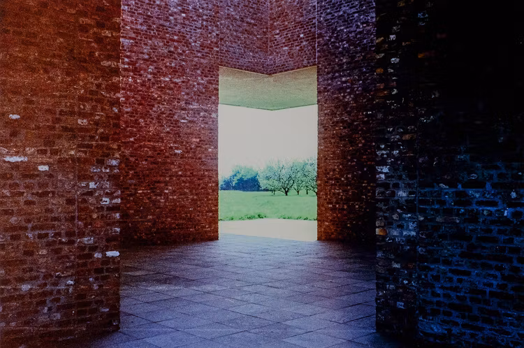 ”sequences” black frame