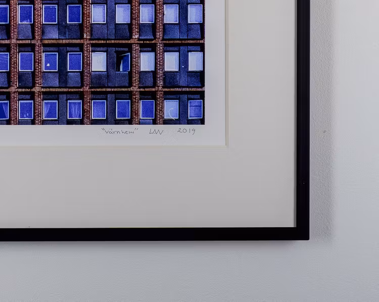"värnhem” black frame