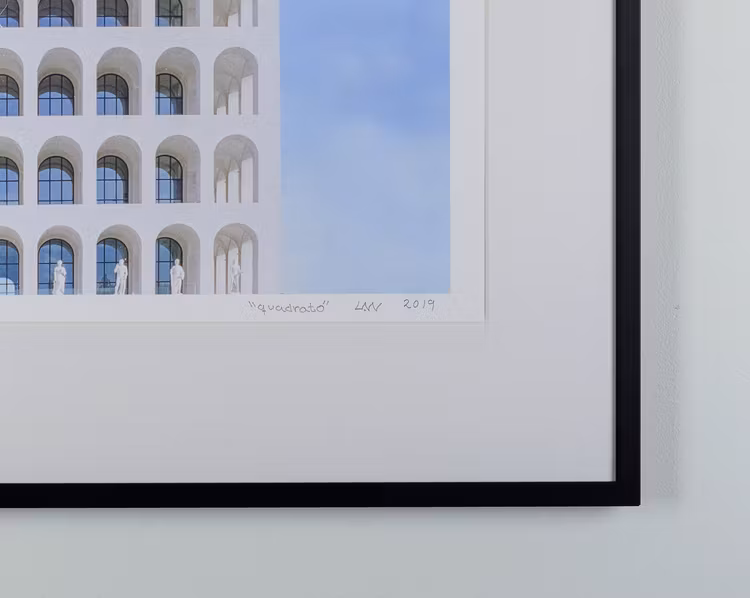 "quadrato" black frame