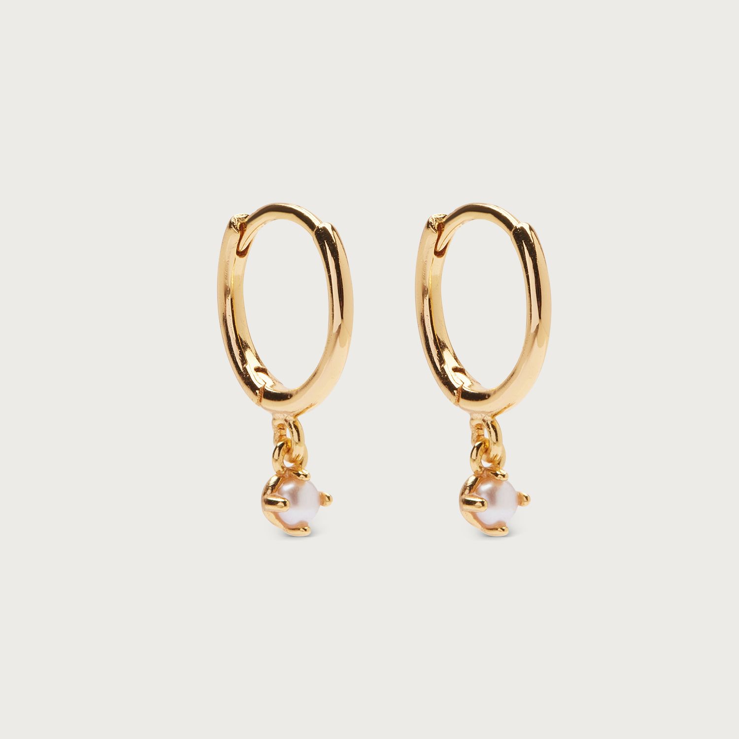 Petite pearly hoops örhängen
