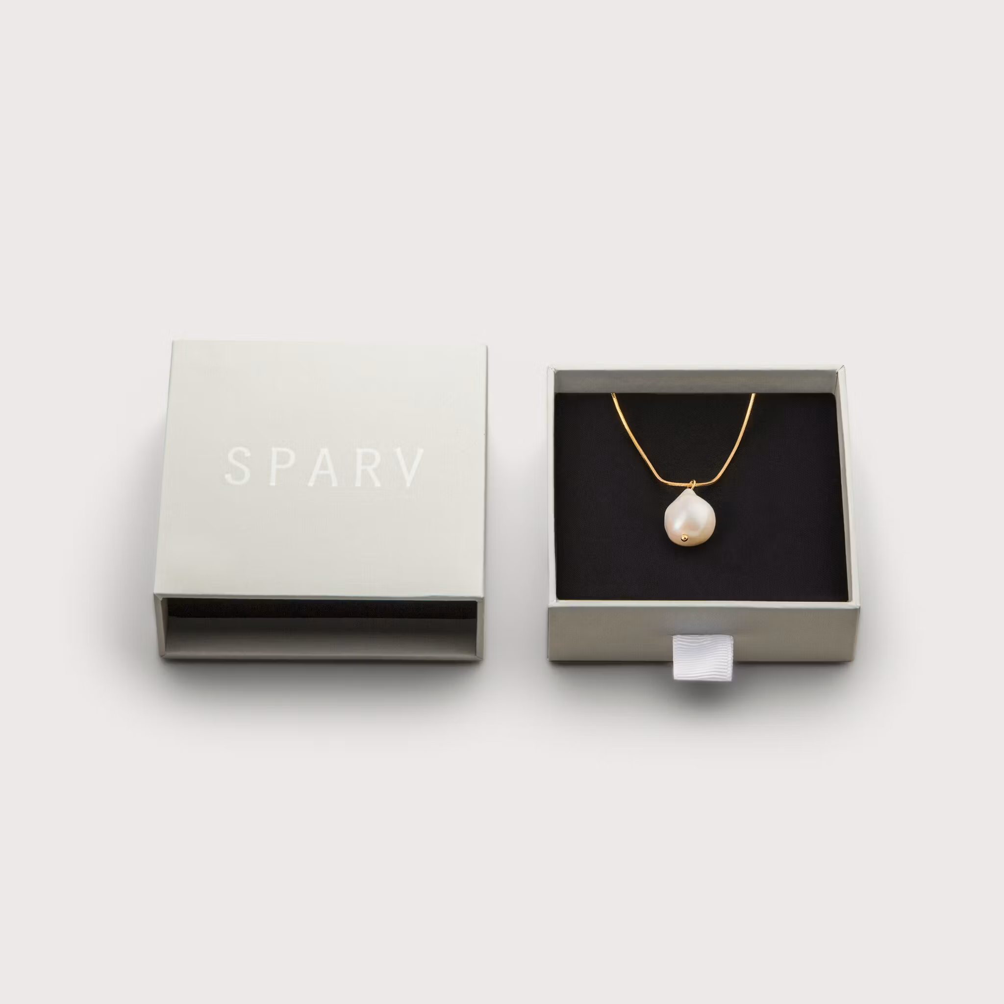 The One halsband