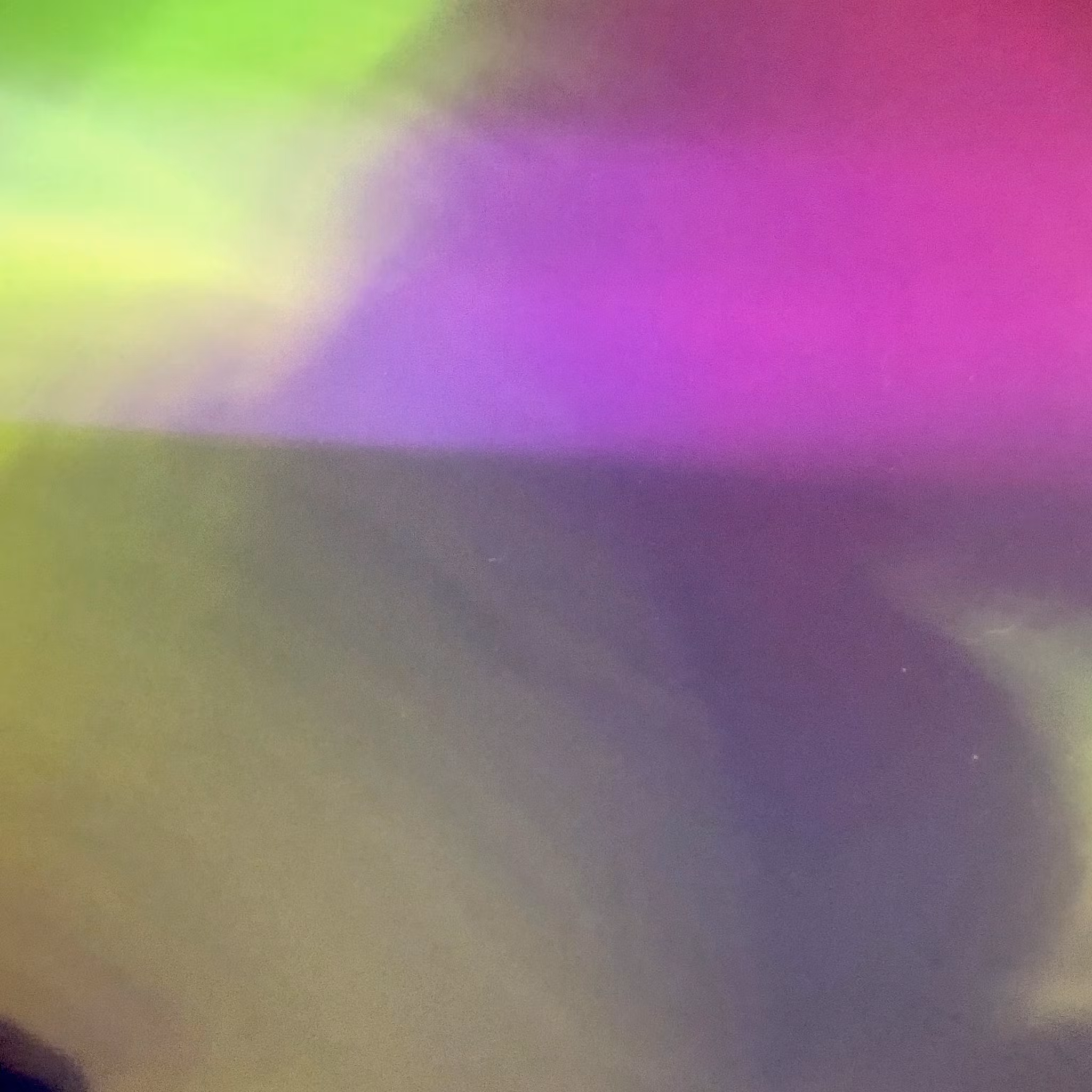 Holographic Rainbow Pearl - H0091