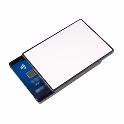 Kreditkortshållare med plats för 4 kort