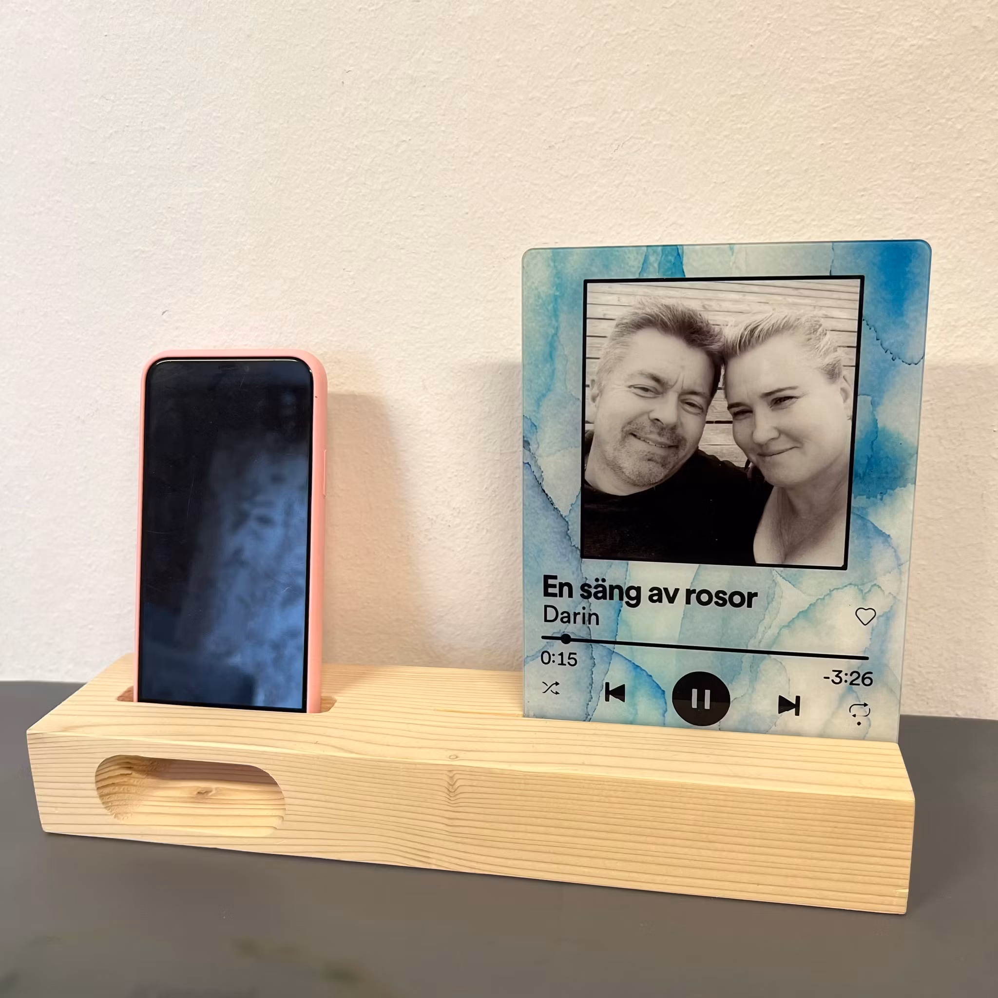 Kit med Mobilhållare/högtalare och gorillaglas