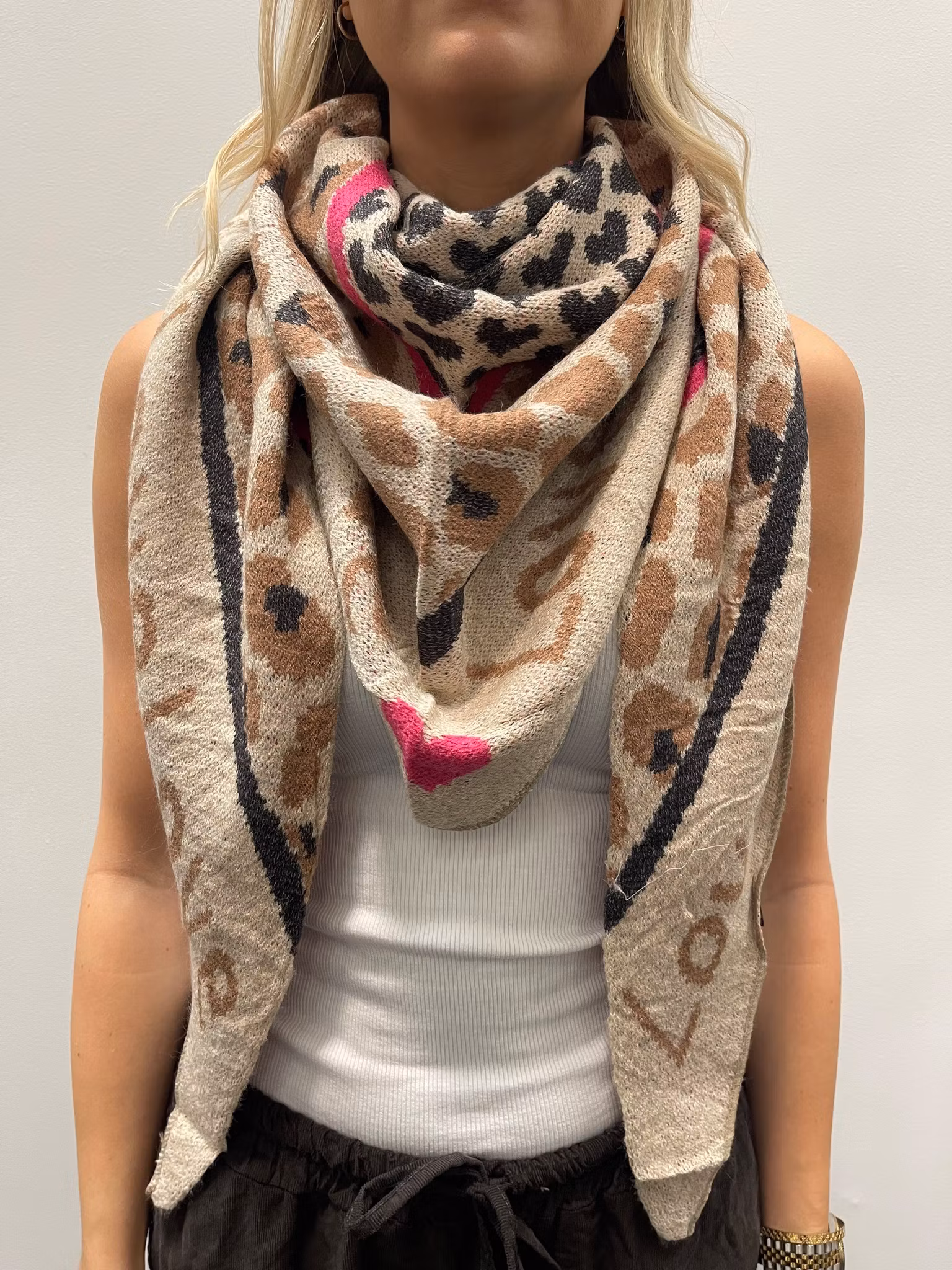 CLIO SCARF