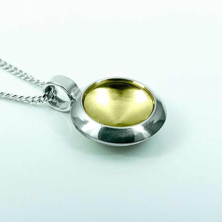 Silver hänge med guldplätering - 13mm ø