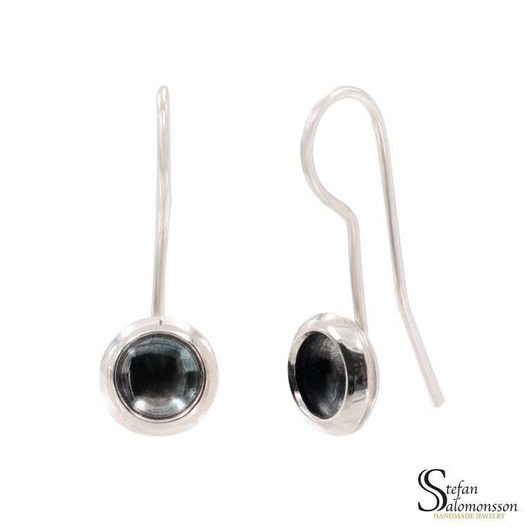 Silver earrings with oxidation