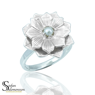 Silver lotus ring with pearl