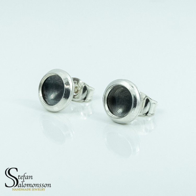 Silver earrings with oxidation - 9mm  ø