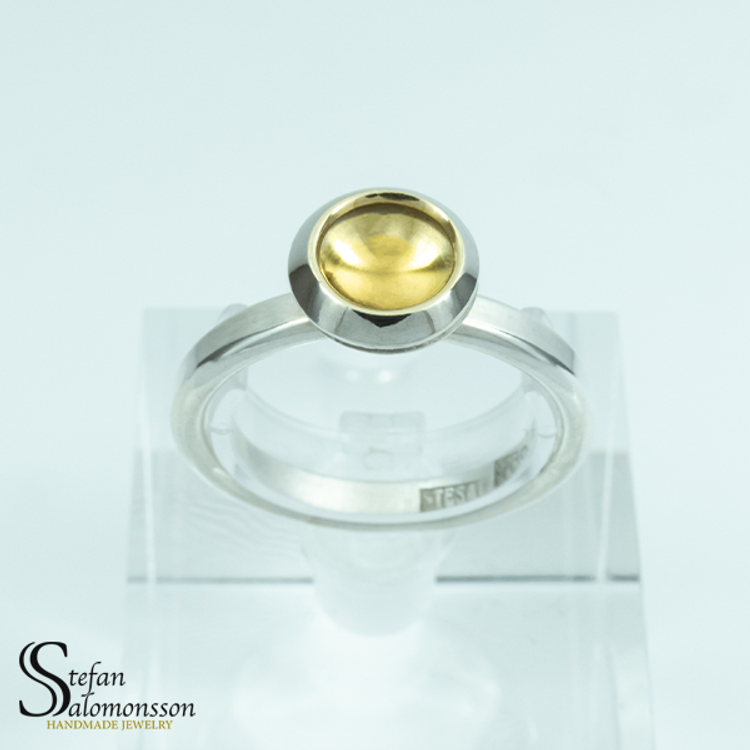 Silver ring with gold plating