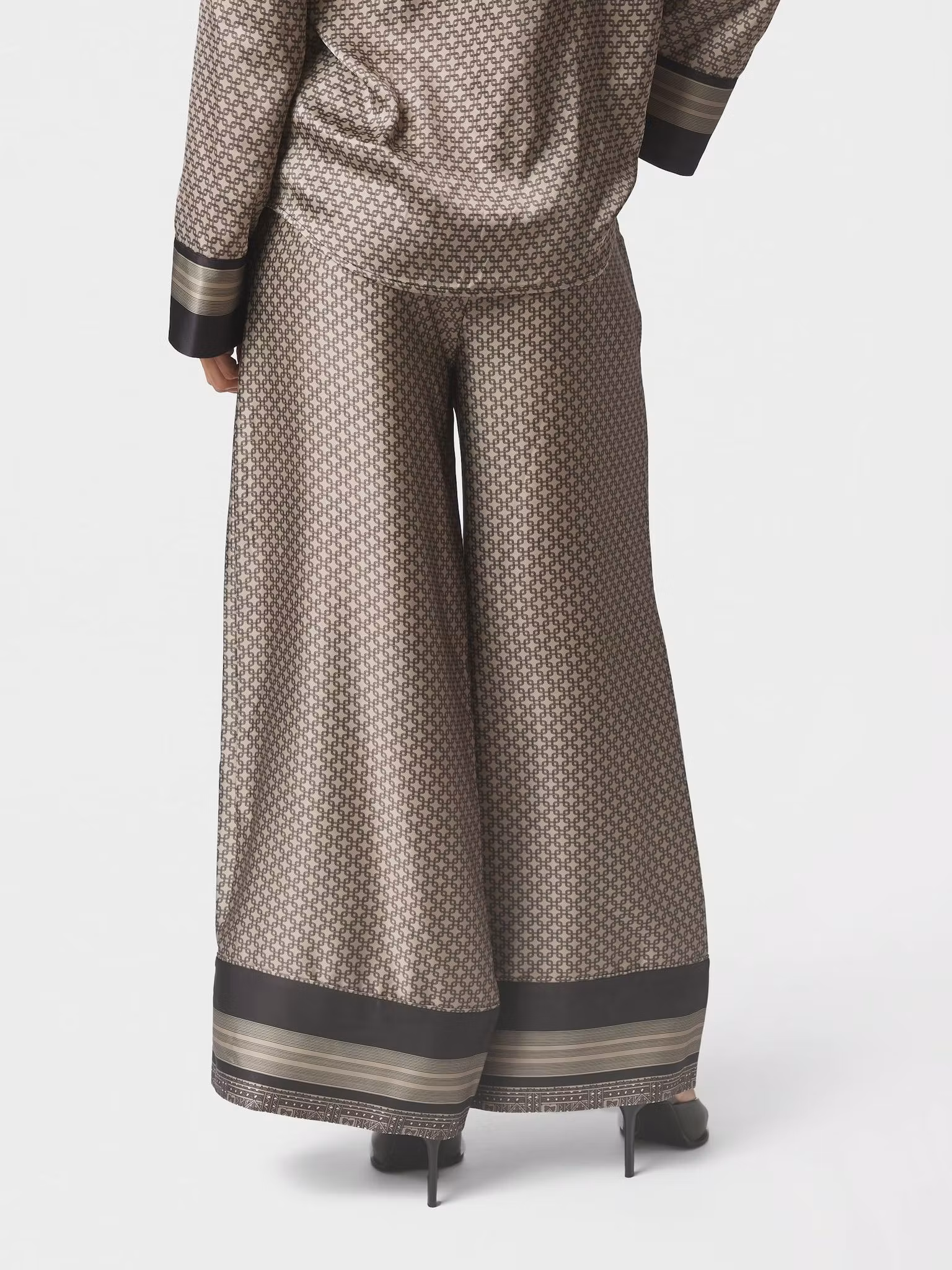 Neo Noir - Sora Pattern Pants (Beige)