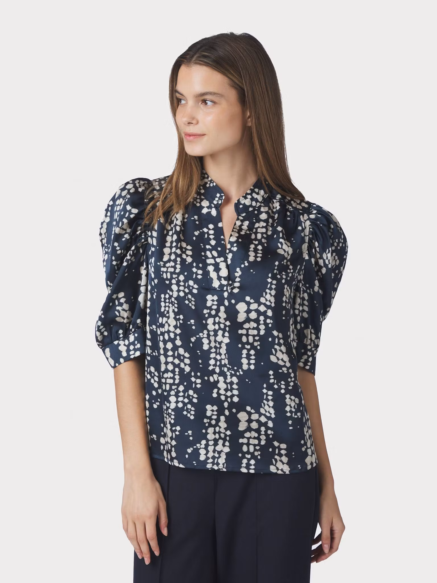 Neo Noir - Roella Scatter Print Blouse (Navy)