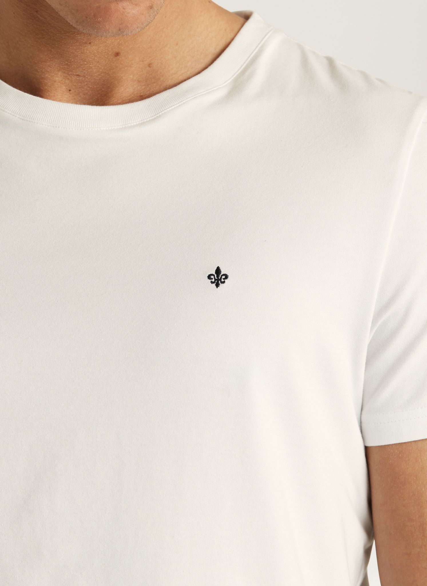 Morris - James Tee (White)