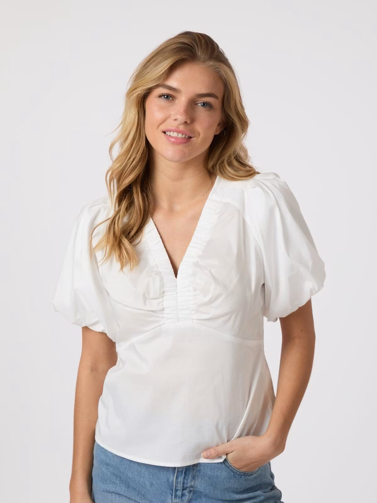 Neo Noir - Irina Poplin Blouse (White)