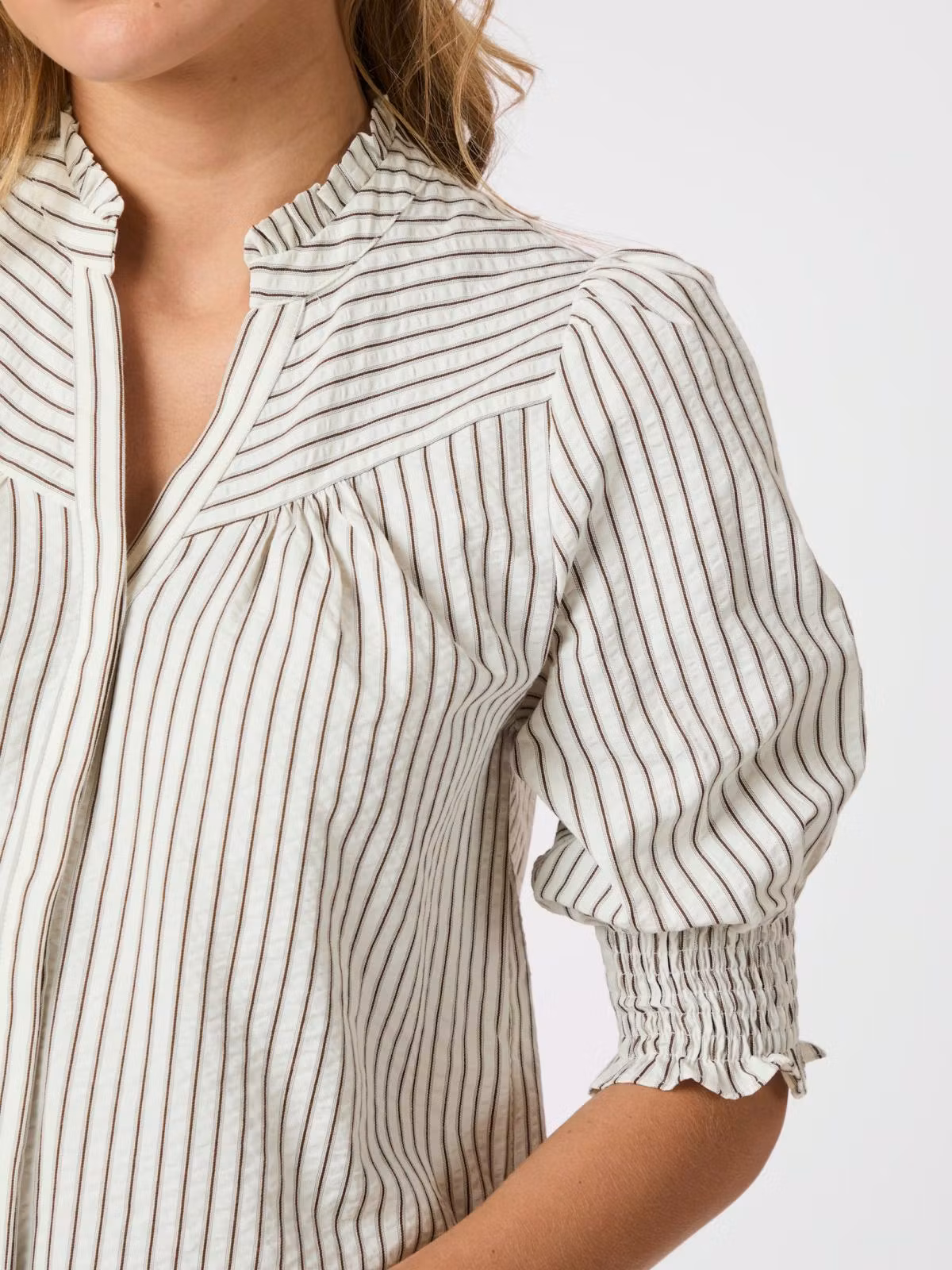 Neo Noir - Diana Crepe Stripe Blouse (Brown)