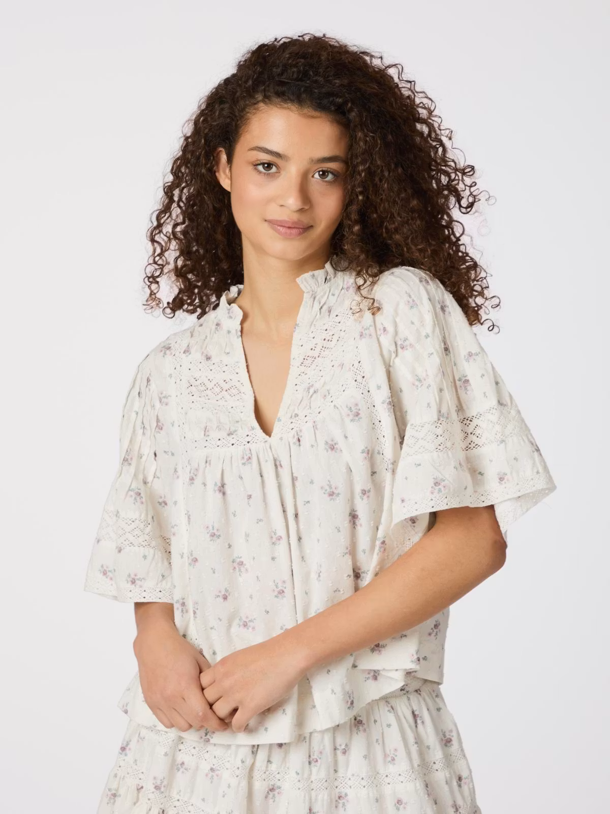 Neo Noir - Siama Dobby Flower Blouse (Offwhite)