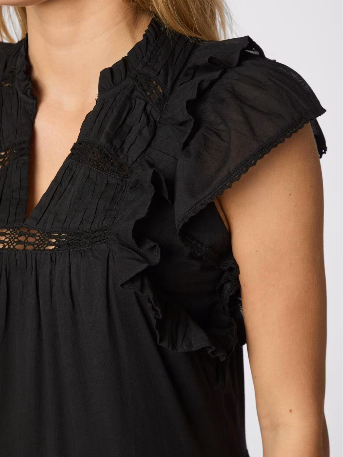 Neo Noir - Ankita S Voile Dress (Black)