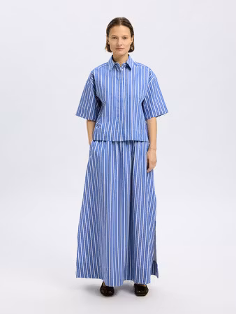 Selected Femme - SLFFIA 2/4 CROPPED STRIPED SHIRT (Blue)