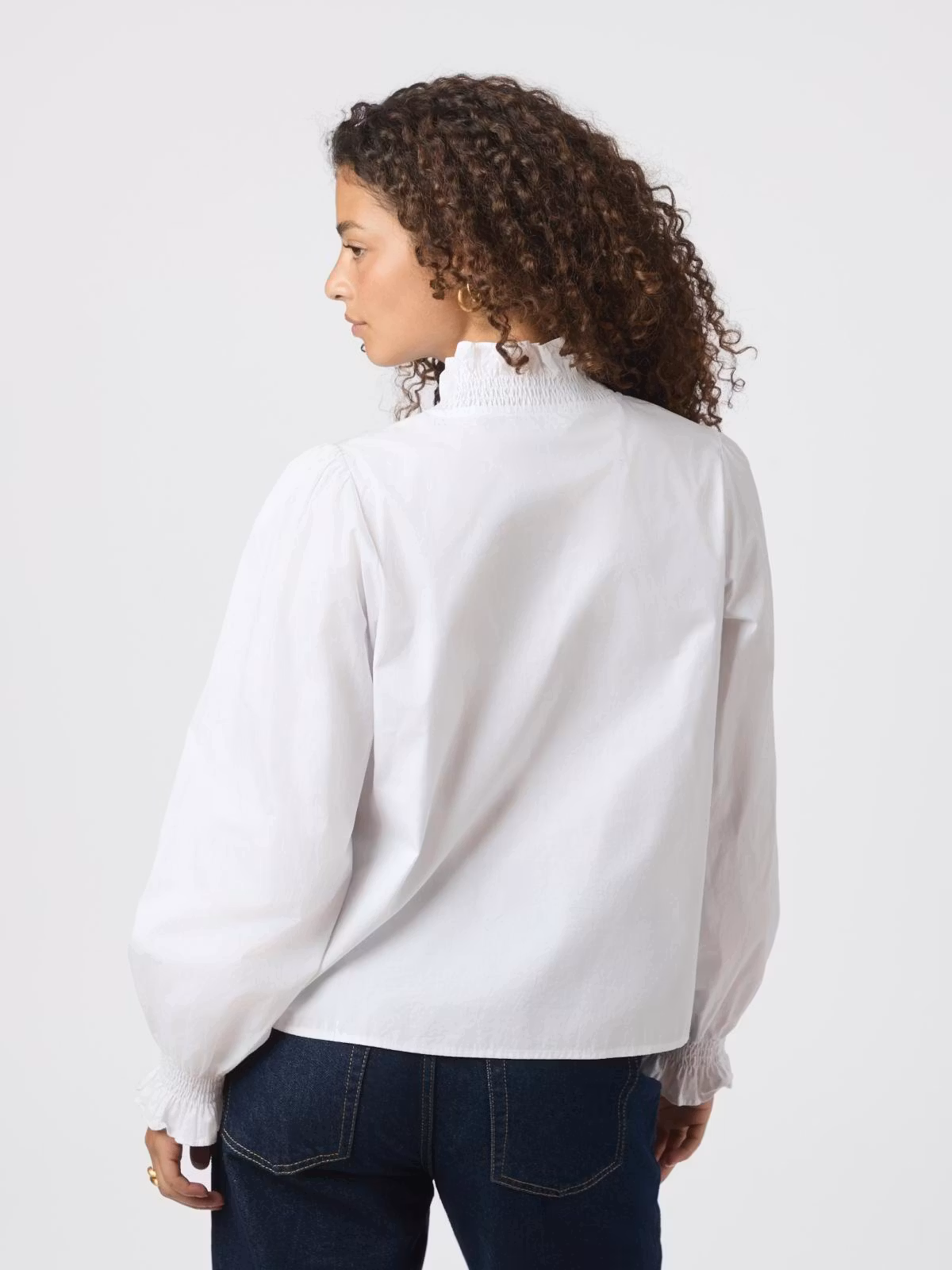 Neo Noir - Brielle Solid Shirt (White)