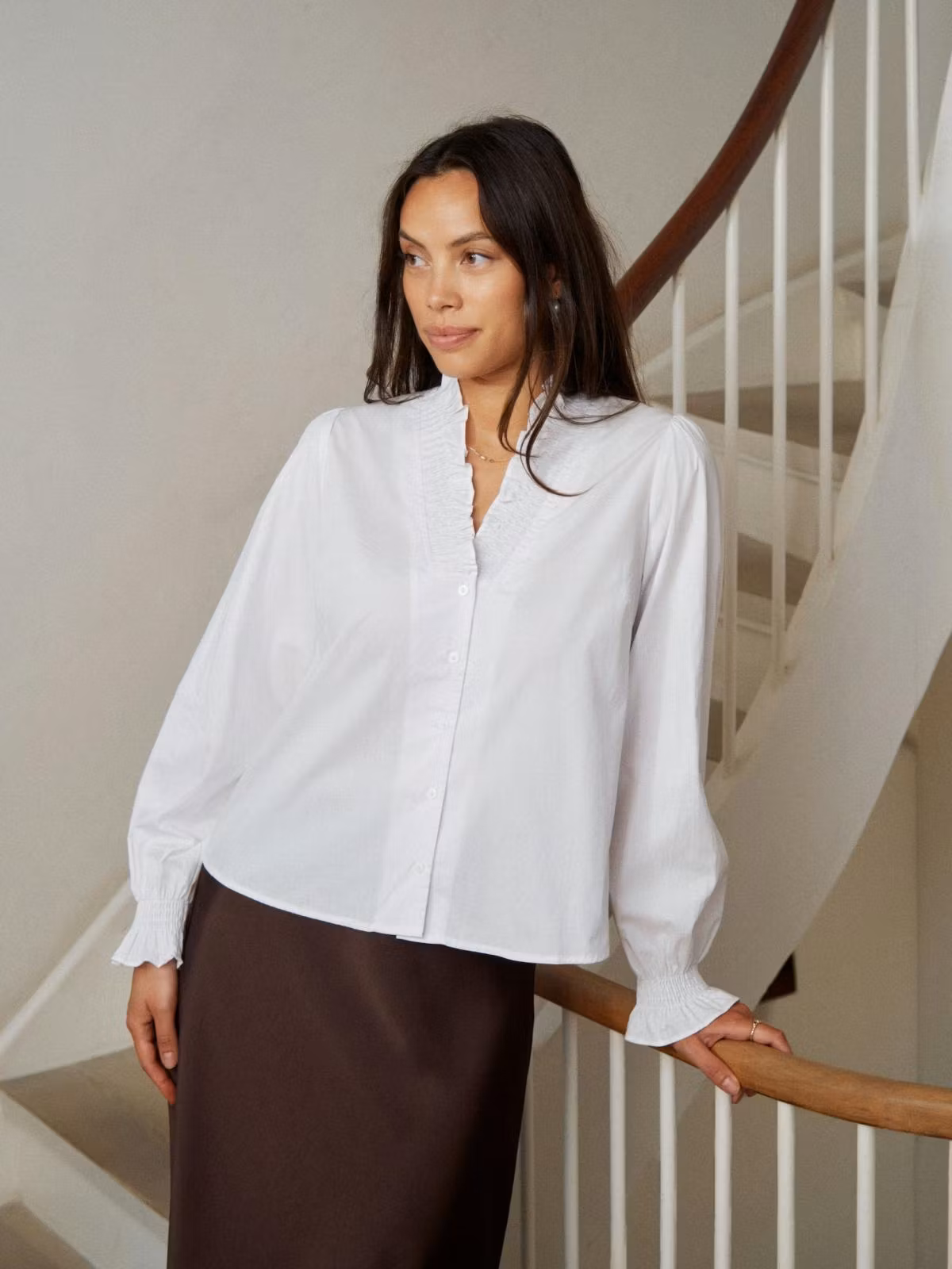Neo Noir - Brielle Solid Shirt (White)