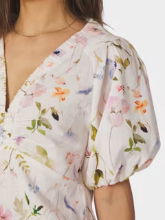 Neo Noir - Irina Flower Blouse (Off White)
