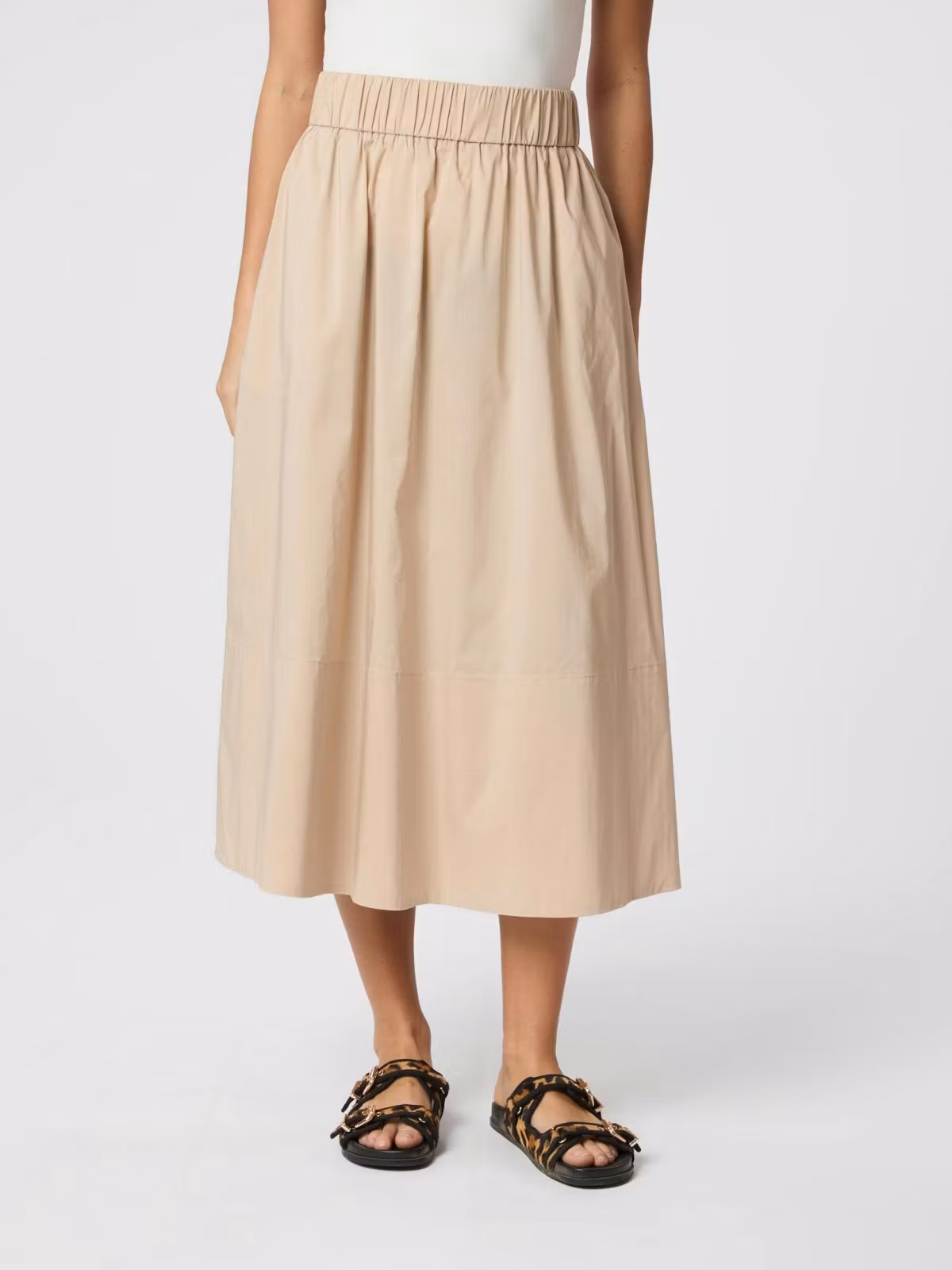 Neo Noir - Yara Poplin Skirt (Dark Sand)