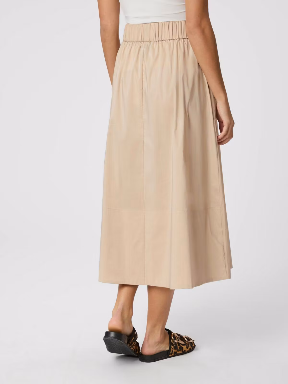 Neo Noir - Yara Poplin Skirt (Dark Sand)
