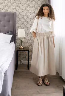 Neo Noir - Yara Poplin Skirt (Dark Sand)
