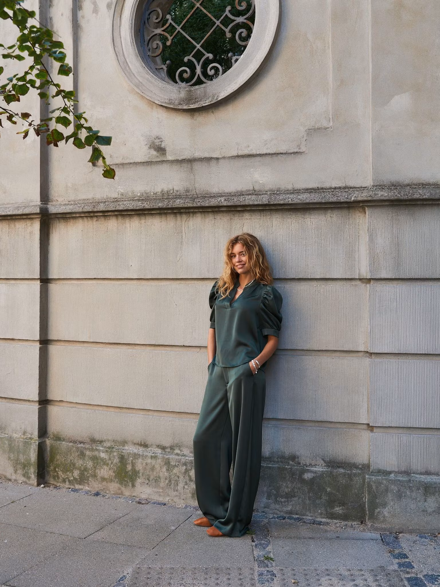 Neo Noir - Roella Heavy Sateen Blouse (Deep Green)