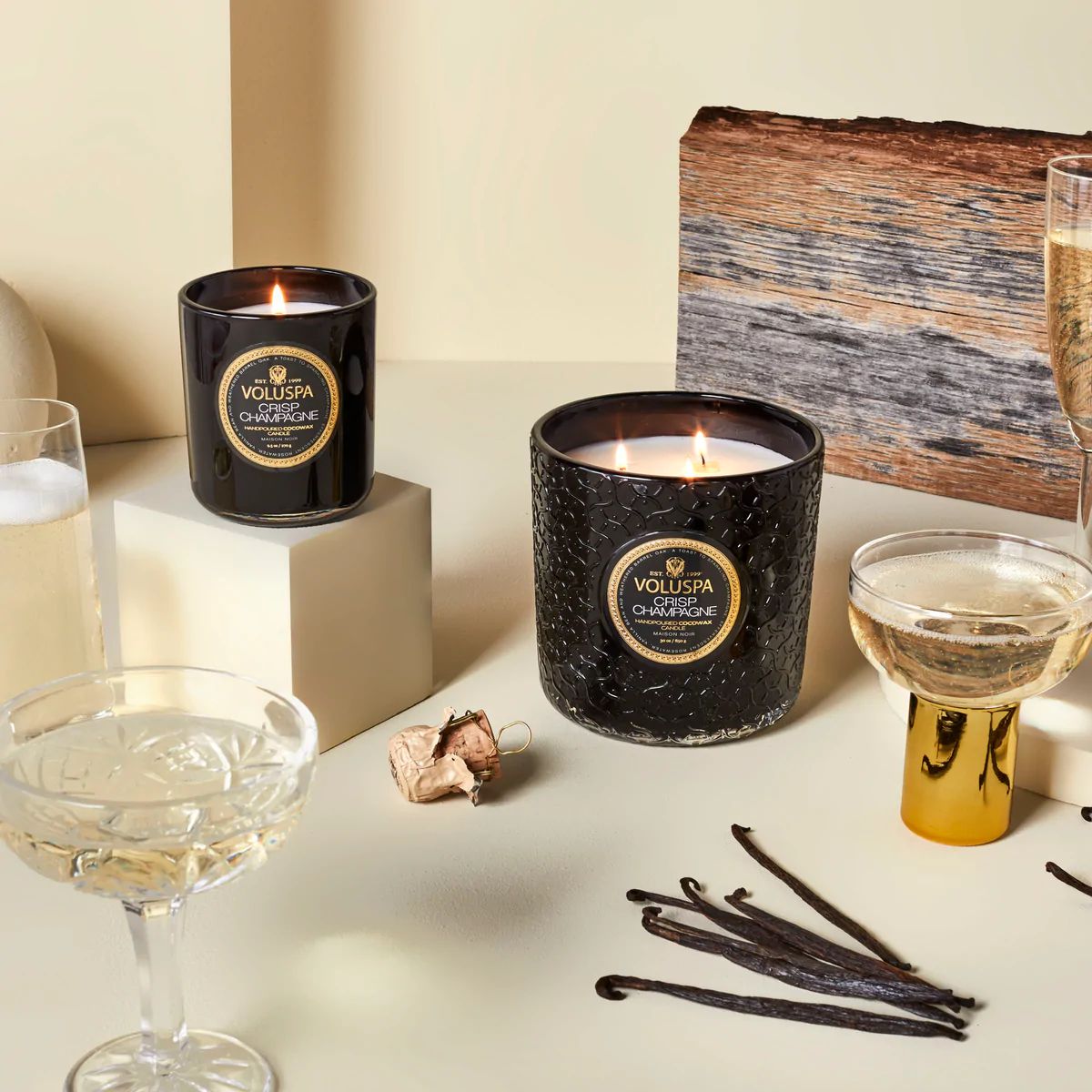 Voluspa - CRISP CHAMPAGNE - PETITE JAR CANDLE